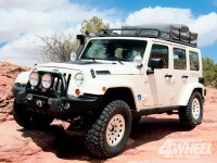 jeep wrangler 4 door custom  got 4 x 4