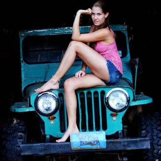 Jeep Girls and their Transportation Offroad-Zone Dubai  got jeep