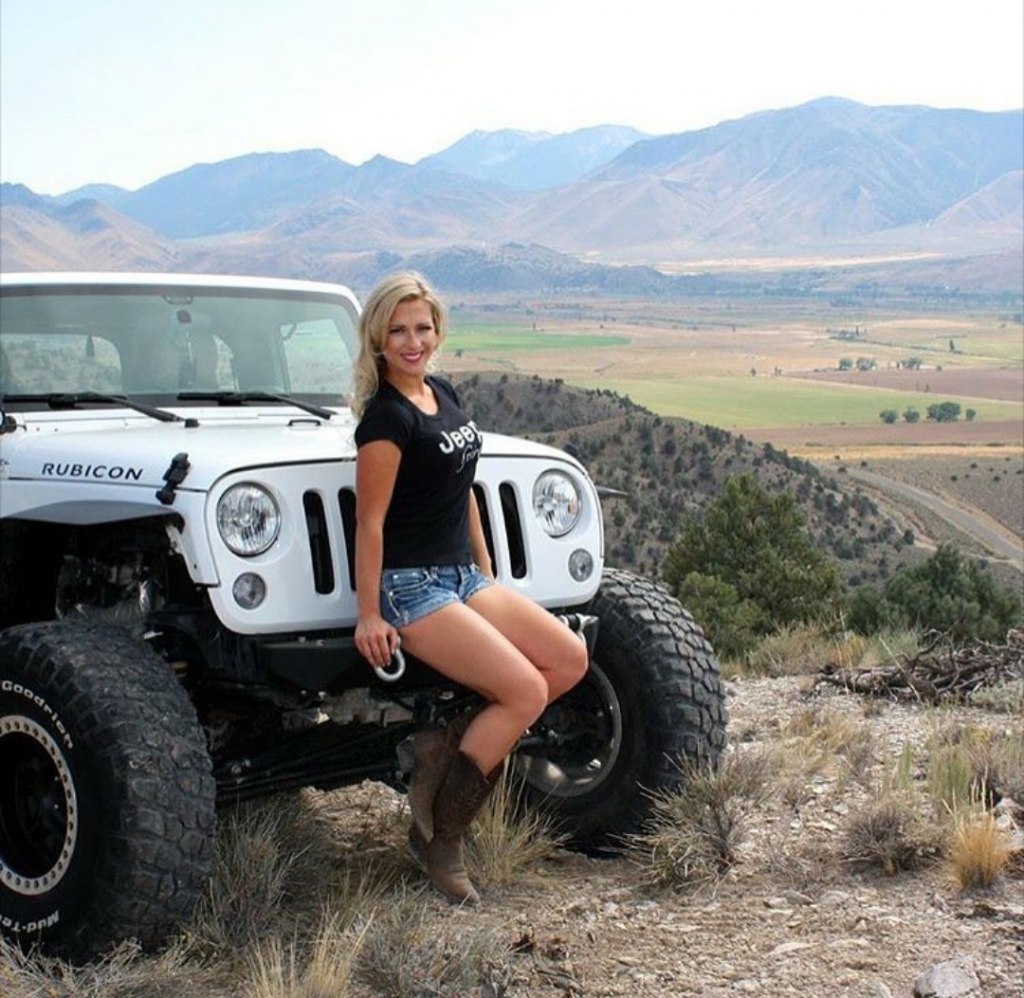 Hot Jeep Girls Photo Jeep Pinterest Jeep Jeep wrangler