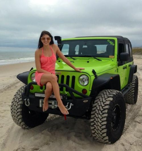 Photos of hot Jeep girls  theTHROTTLE  Jeep  Pinterest  Jeep …