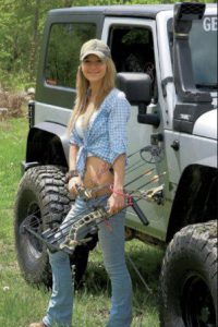 Dirty hot Jeep chicks are back 58 Photos  HOT WOMEN  4X4 JEEPS …